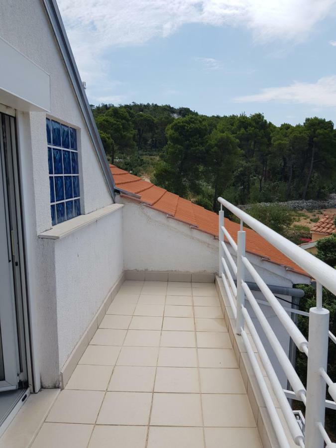 Holiday House "Villa Flora" Sibenik Exterior photo